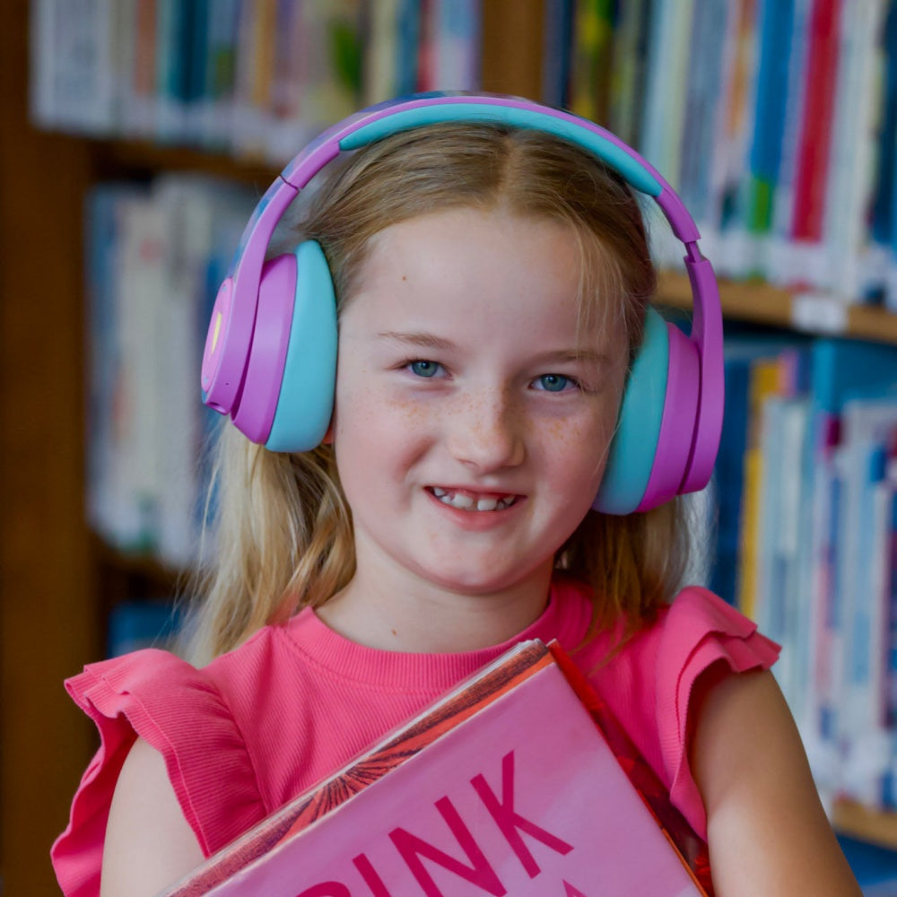 Headphones vs Earbuds for Kids - Complete Safety Analysis